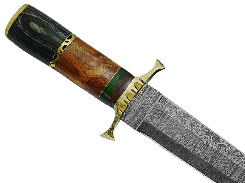 Adaga para colecionador forjada em aço damasco. Empunhadura em rádica de roseira e pakawood, 36 cm