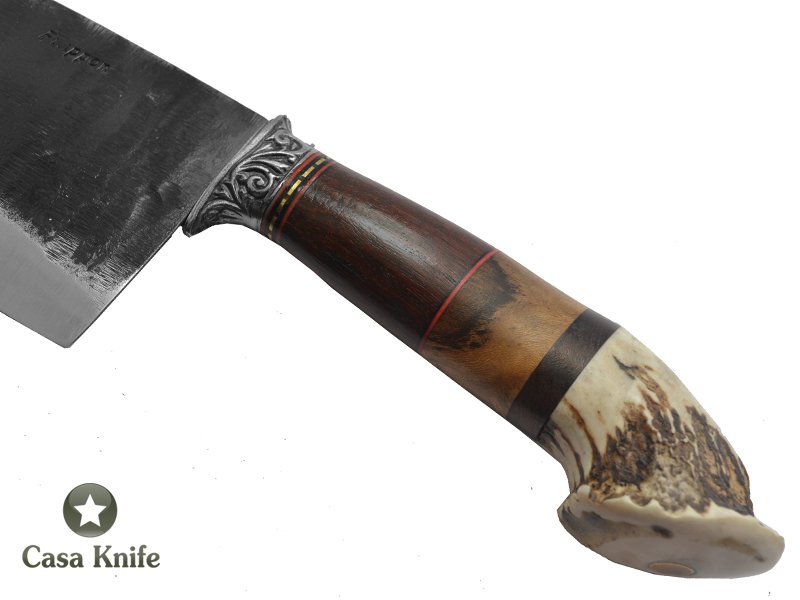 Adelar Filippon cutelo para colecionador forjado em aço C- 75. Empunhadura em Cedro madeira Estabilizada e uma linda Roseta de cervo, 35 cm