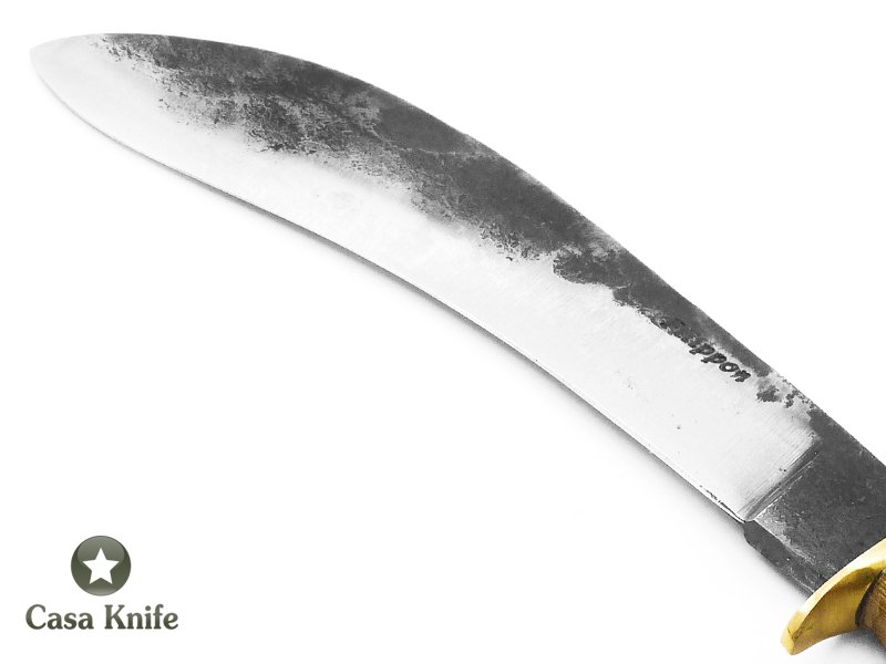 Adelar Filippon em faca kukri para colecionador em aço carbono com empunhadura em madeira Louro Gaucho 35 cm
