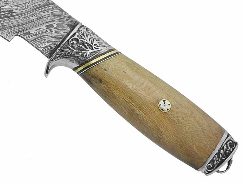 Adelar Filippon faca Bowie para colecionador forjada em Aço Damasco. Empunhadura em Spalted de plátano estabilizado, 35 cm