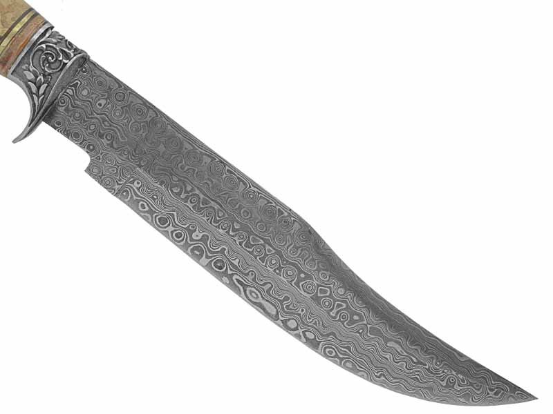 Adelar Filippon faca Bowie para colecionador forjada em Aço Damasco. Empunhadura em Spalted de plátano estabilizado, 36 cm