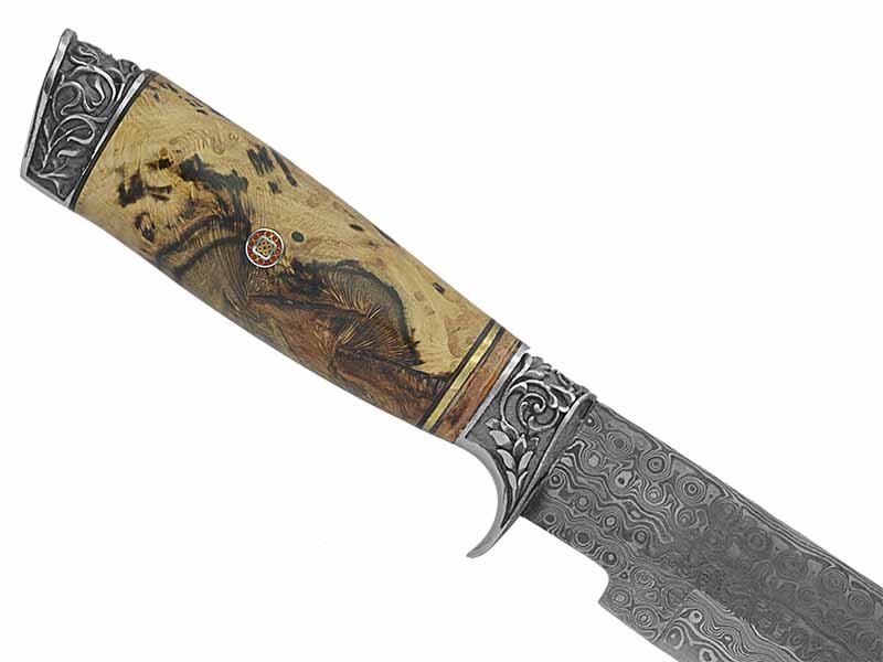 Adelar Filippon faca Bowie para colecionador forjada em Aço Damasco. Empunhadura em Spalted de plátano estabilizado, 36 cm