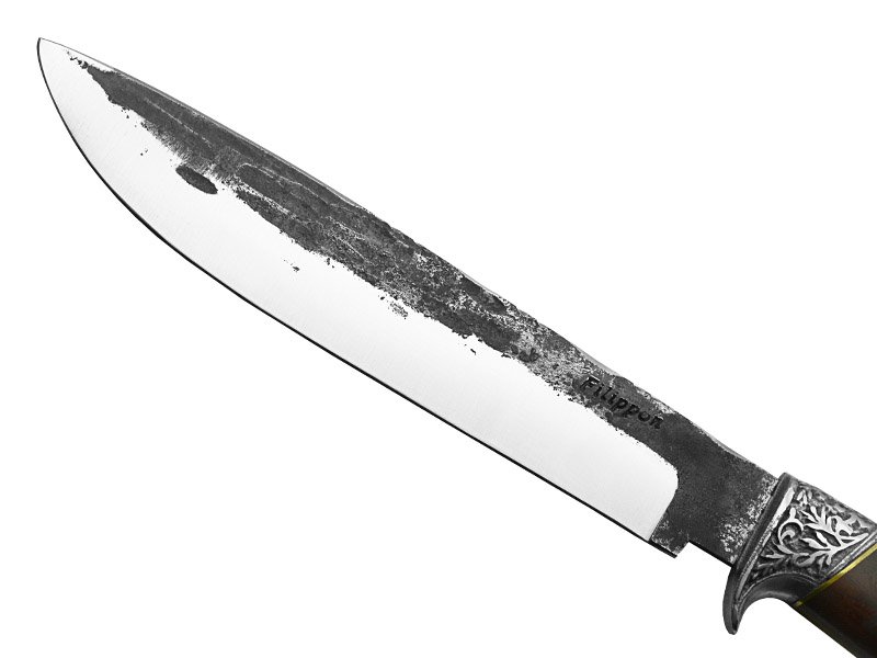 Adelar Filippon faca brüt Forge para churrasco, forjada em aço inox. Empunhadura em Sucupira, 34 cm