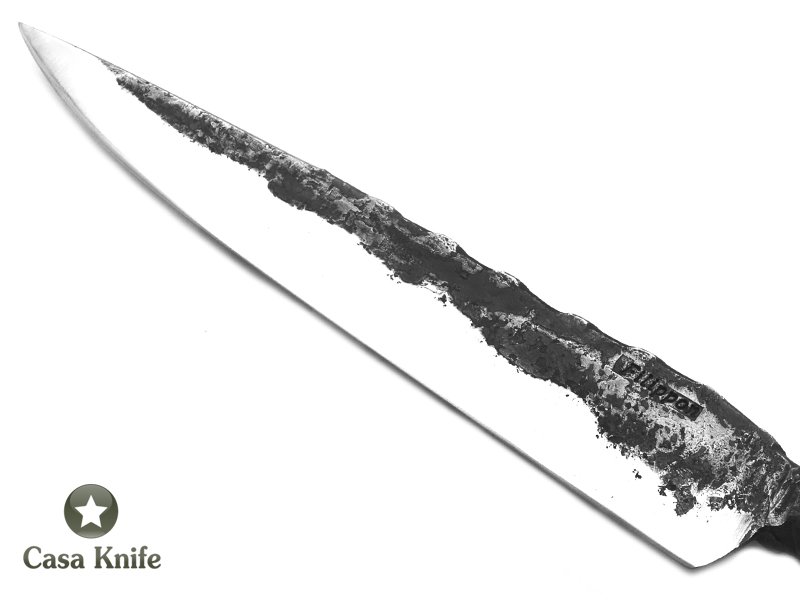 Adelar Filippon faca Brute Forge para colecionador em aço carbono com empunhadura em cervo colorado 37 cm