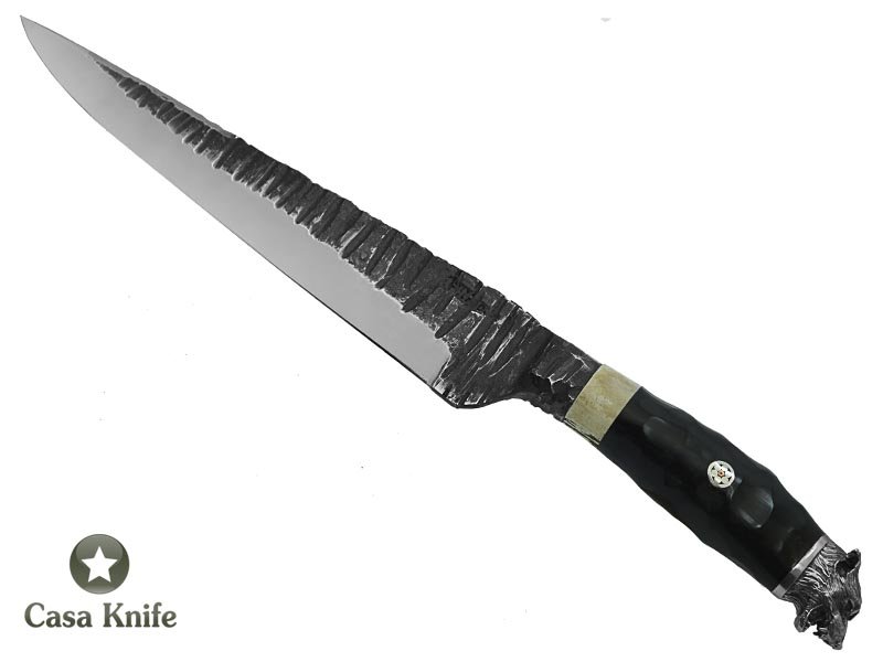 Adelar Filippon faca Cheff Brüt Forge integral para colecionador em aço de Mola de Trem, Empunhadura em Chifre de Búfalo e chifre de cervo , 37 cm