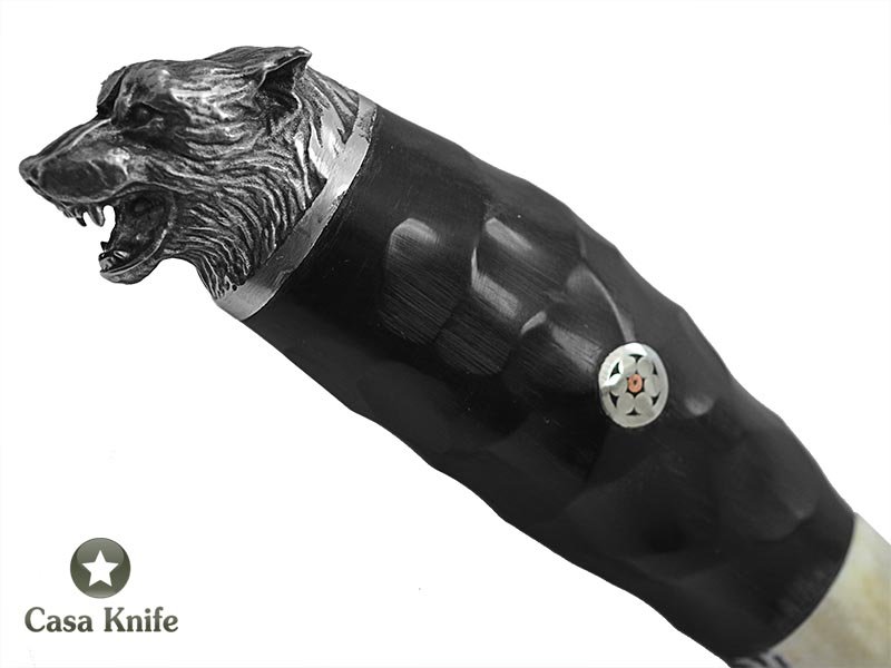 Adelar Filippon faca Cheff Brüt Forge integral para colecionador em aço de Mola de Trem, Empunhadura em Chifre de Búfalo e chifre de cervo , 37 cm