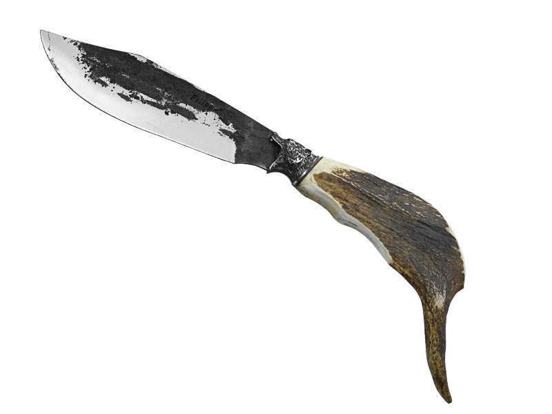 Adelar Filippon faca de caça forjada em aço 1070. Empunhadura em chifre de cervo, 32 cm