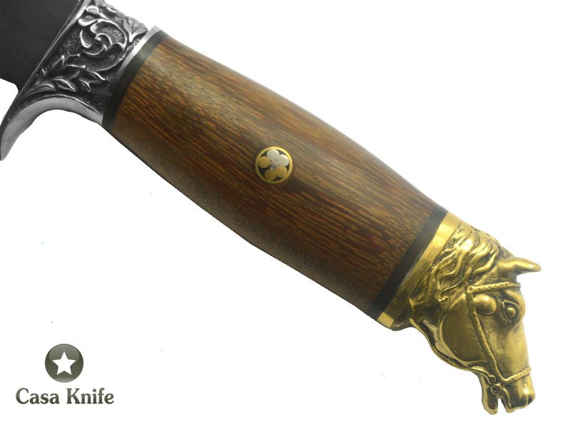Adelar Filippon Faca Javalizeira para colecionador forjada em aço C75, com empunhadura em madeira cumaru, 42 cm