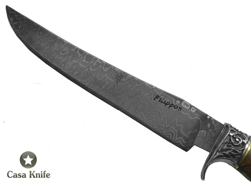 Adelar Filippon Faca para churrasco para colecionador forjada em aço damasco, empunhadura em Spalted Platano, 31 cm