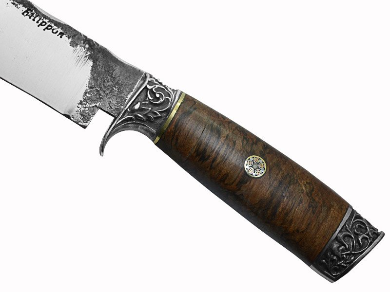 Adelar Filippon faca para colecionador forjada em aço de mola 1070. Empunhadura em rádica de roseira estabilizada, 35 cm