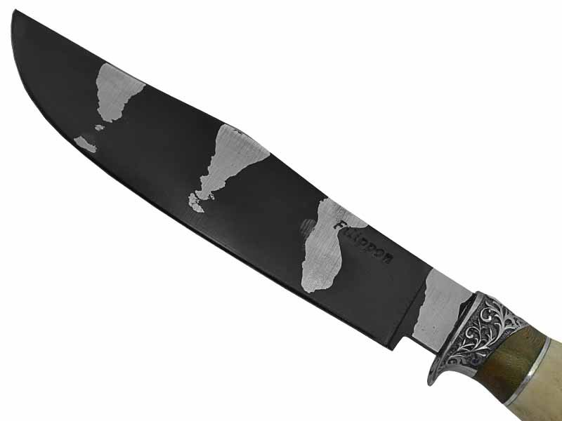 Adelar Filippon faca para colecionador forjado em aço Go May padrão zebra. Empunhadura em Chifre de Cervo, 32 cm