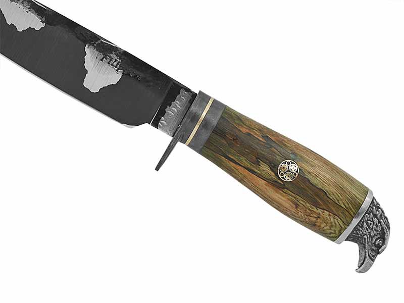 Adelar Filippon faca para colecionador forjado em aço Go May padrão zebra. Empunhadura em Spalted de plátano estabilizado, 29 cm