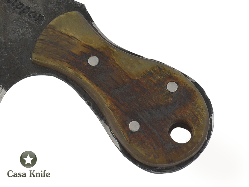 Adelar Filippon faca Skiner para colecionador forjada em aço C 75 com empunhadura em chifre de carneiro, 15cm