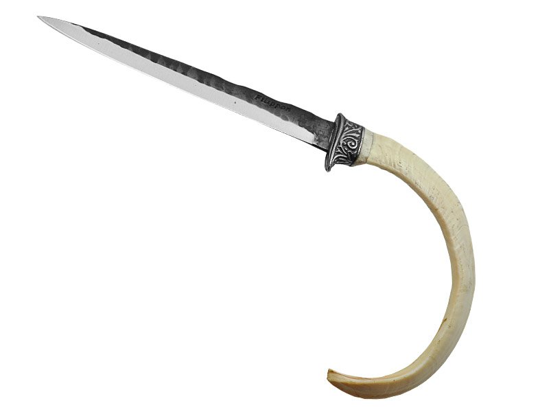 Adellar Filippon faca para colecionador em aço inox brut forge. Empunhadura em dente de javali, 29 cm