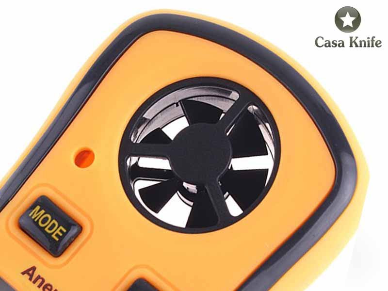 Anemômetro Digital de bolso. Medidor de velocidade do vento e da temperatura.