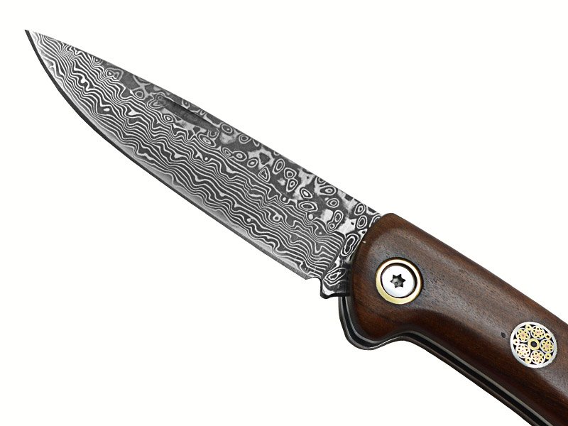 Canivete em aço damasco. Empunhadura em nogueira, 17 cm