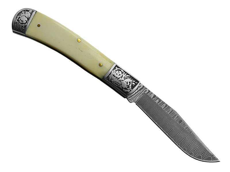 Canivete em aço damasco. Empunhadura talas de osso bovino, 18 cm