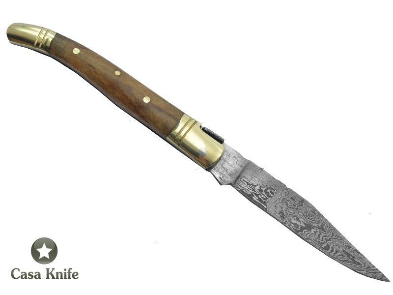 Canivete estilo laguiole para colecionador forjado em aço damasco. Empunhadura em Oliveira, 16 cm