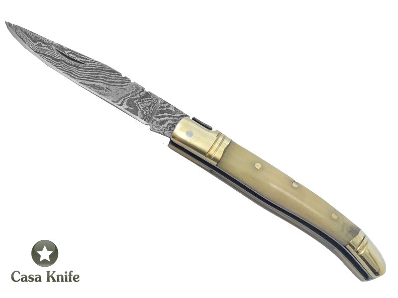 Canivete estilo laguiole para colecionador forjado em aço damasco. Empunhadura em Osso de Boi, 16 cm