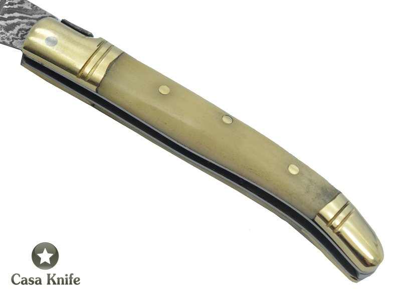 Canivete estilo laguiole para colecionador forjado em aço damasco. Empunhadura em Osso de Boi, 16 cm