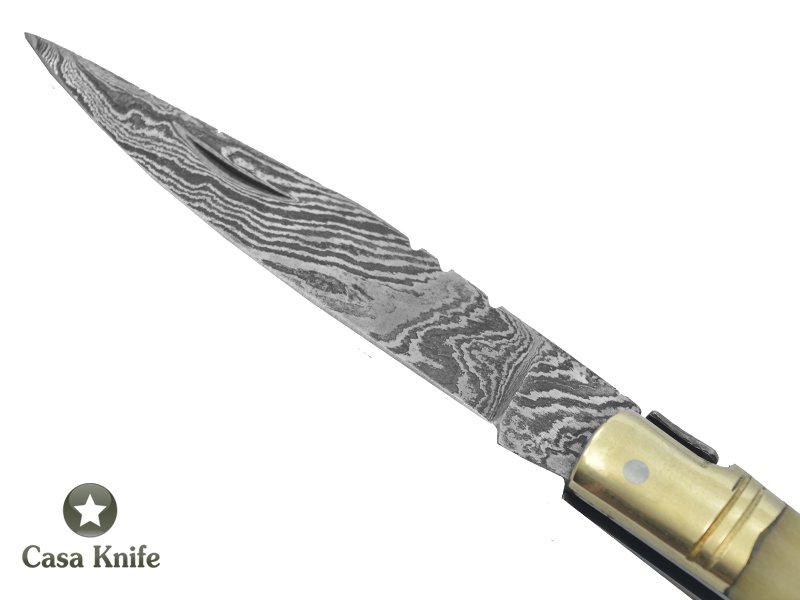 Canivete estilo laguiole para colecionador forjado em aço damasco. Empunhadura em Osso de Boi, 16 cm