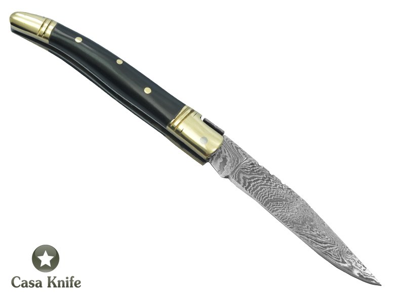 Canivete estilo laguiole para colecionador forjado em aço damasco. Empunhadura em Chifre de Búfalo, 16 cm