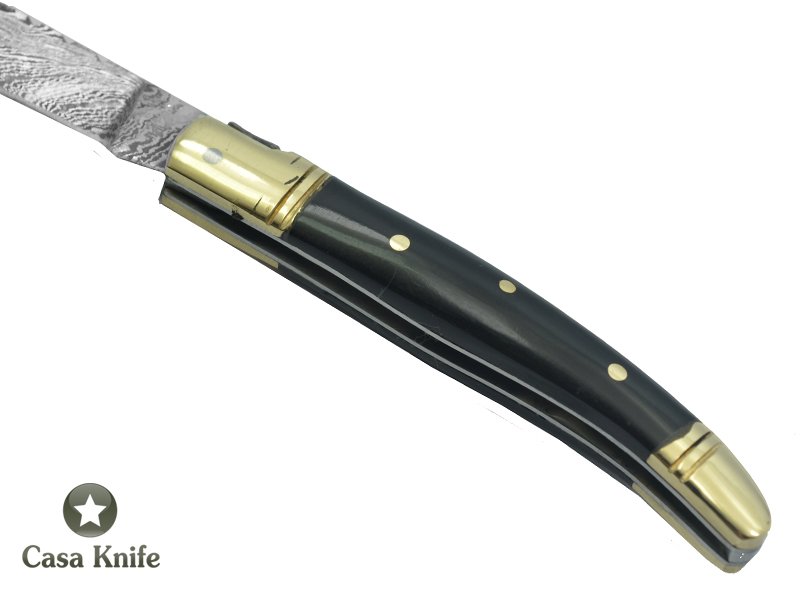 Canivete estilo laguiole para colecionador forjado em aço damasco. Empunhadura em Chifre de Búfalo, 16 cm