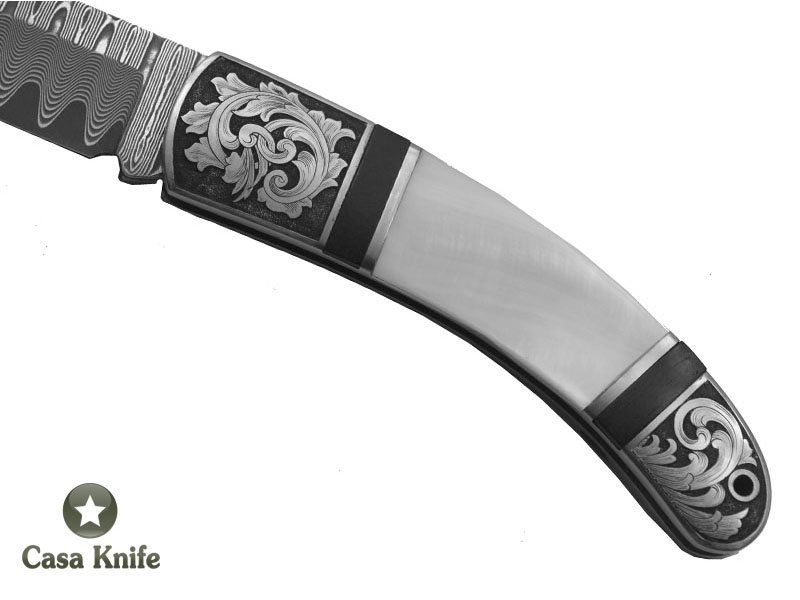 Canivete forjado com lindo padrão de aço damasco com empunhadura em madrepérola, 13 cm