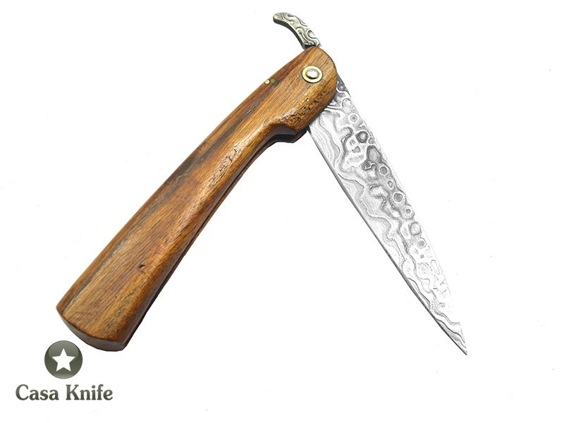 Canivete Friction Folder para colecionador em aço damasco. Empunhadura em Madeira de Cedro do Pará, 21 cm