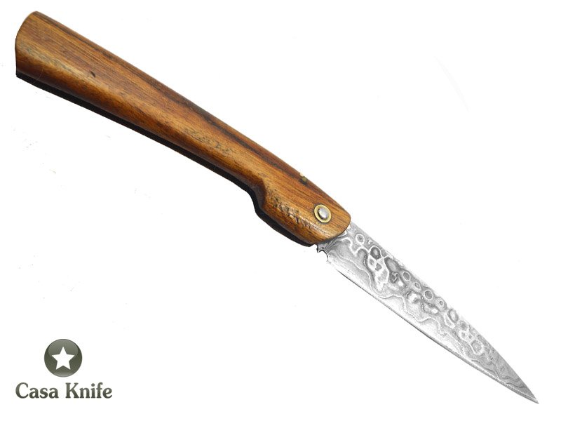 Canivete Friction Folder para colecionador em aço damasco. Empunhadura em Madeira de Cedro do Pará, 21 cm