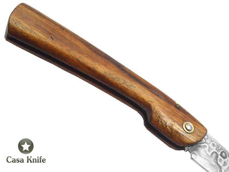 Canivete Friction Folder para colecionador em aço damasco. Empunhadura em Madeira de cedro do Pará, 21 cm