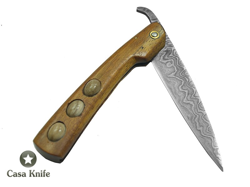 Canivete Friction Folder para colecionador em aço damasco. Empunhadura em Madeira de Cedro do Pará, 21 cm