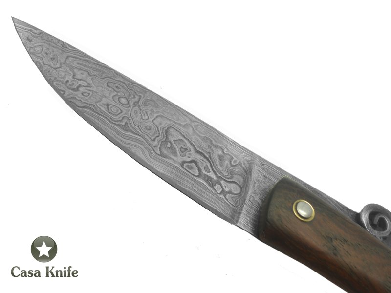 Canivete Friction Folder para colecionador forjado em aço damasco. Empunhadura em Madeira Teca, 19 cm