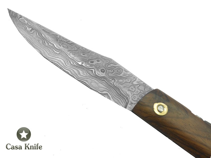 Canivete Friction Folder para colecionador forjado em aço damasco. Empunhadura em Madeira Teca, 20 cm