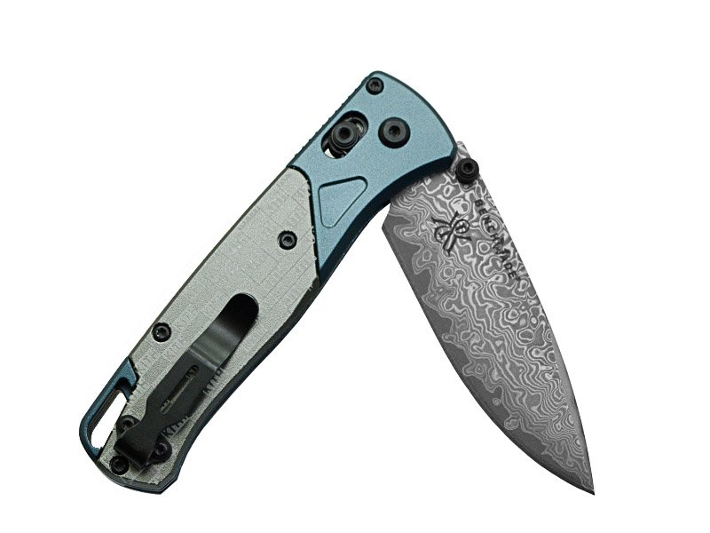 Canivete kith para colecionador forjado em aço damasco. Empunhadura em alumínio, 18 cm