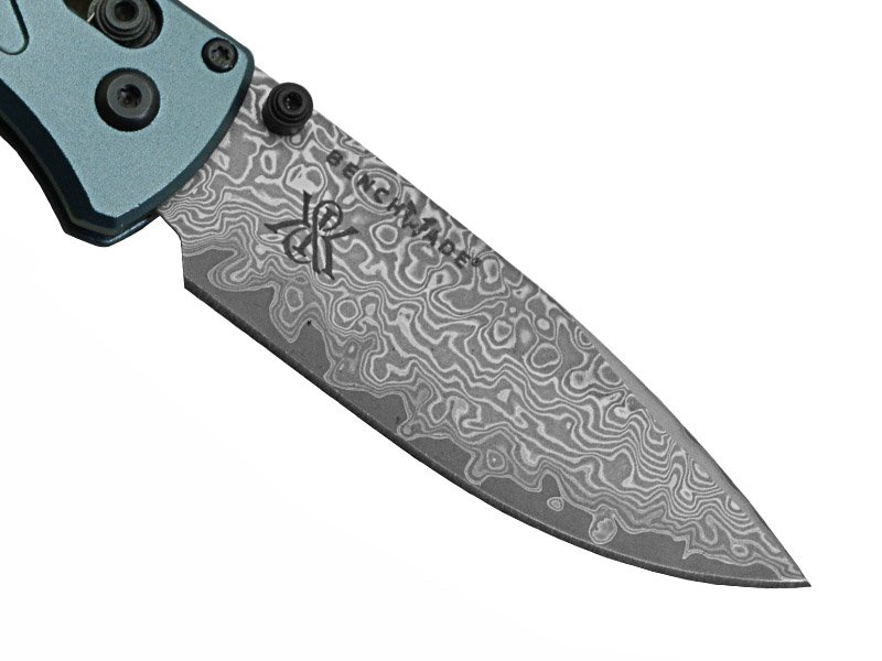 Canivete kith para colecionador forjado em aço damasco. Empunhadura em alumínio, 18 cm