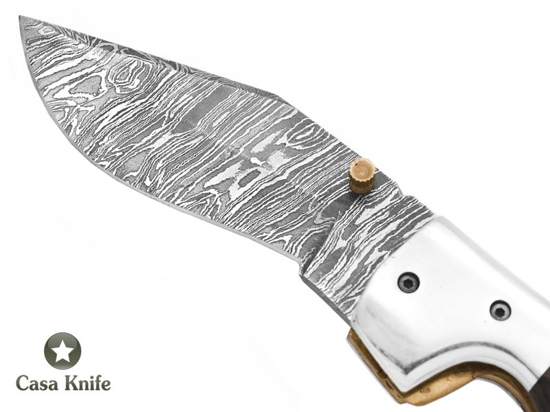 Canivete para colecionador em aço damasco com empunhadura em chifre de búfalo com chifre de carneiro 20 cm