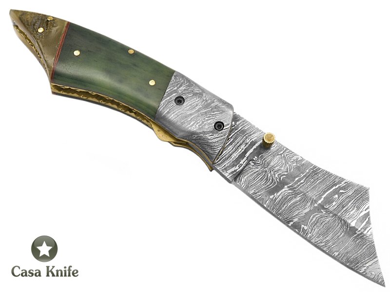 Canivete para colecionador em aço damasco com empunhadura em chifre de búfalo tingido e chifre de carneiro merino 19 cm