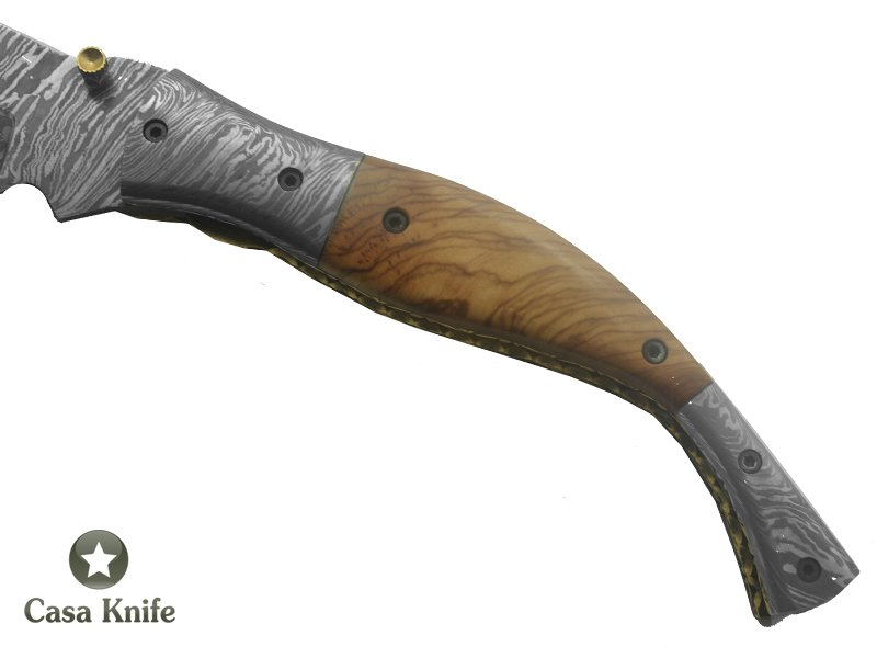 Canivete para colecionador em aço damasco com empunhadura em Radica Oliveira, 24 cm