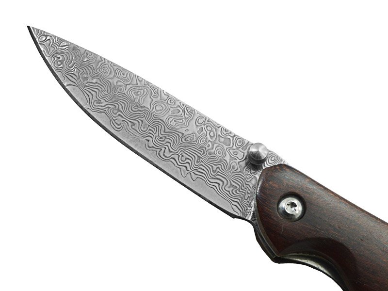 Canivete para colecionador em aço damasco. Empunhadura em sândalo vermelho, 16 cm