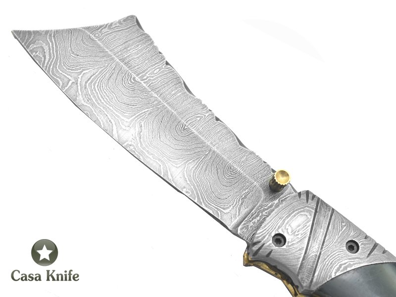 Canivete para colecionador forjado em aço damasco com empunhadura em chifre de búfalo, 22 cm
