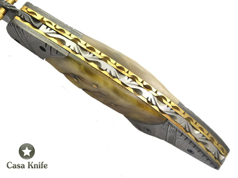 Canivete para colecionador forjado em aço damasco com empunhadura em chifre de carneiro, 22 cm