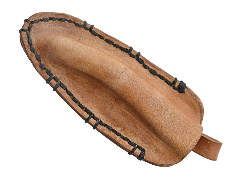 Canivete para colecionador forjado em aço D2. Empunhadura madeira de oliveira, 21 cm