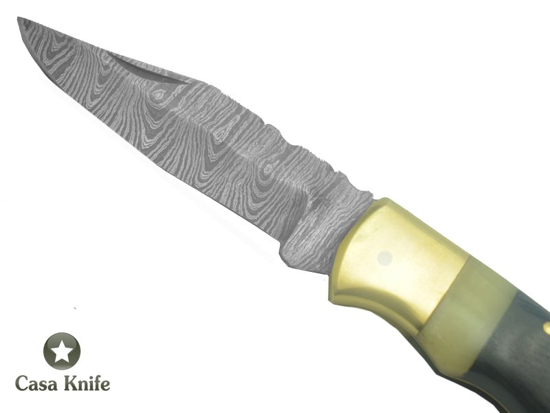 Canivete para colecionador forjado em aço damasco, Empunhadura em Pakawod e Osso de Boi, 16 cm