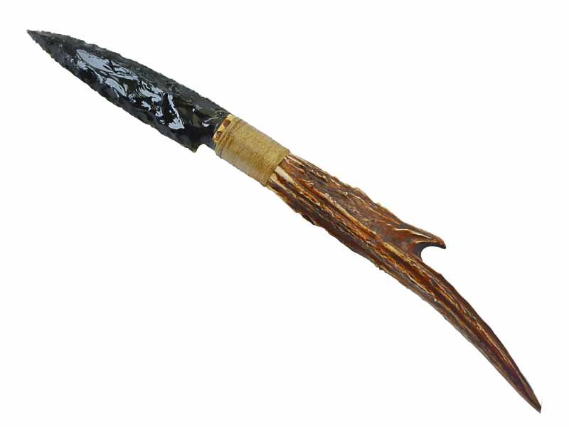 Faca para colecionador em Obsidiana com empunhadura em Chifre de Cervo, 40 cm