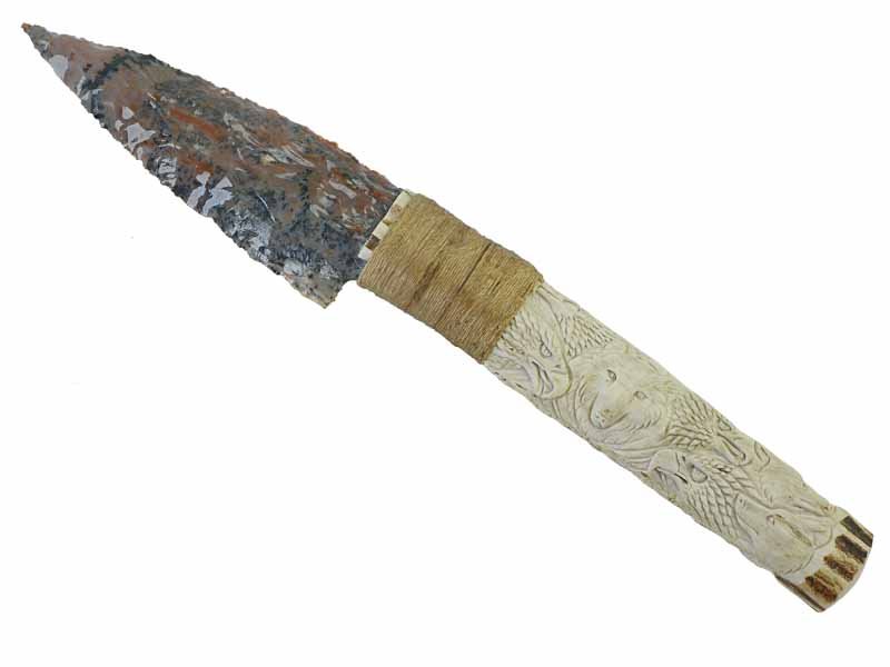 Faca para colecionador em Obsidiana. Empunhadura em Chifre de Cervo esculpido, 24 cm