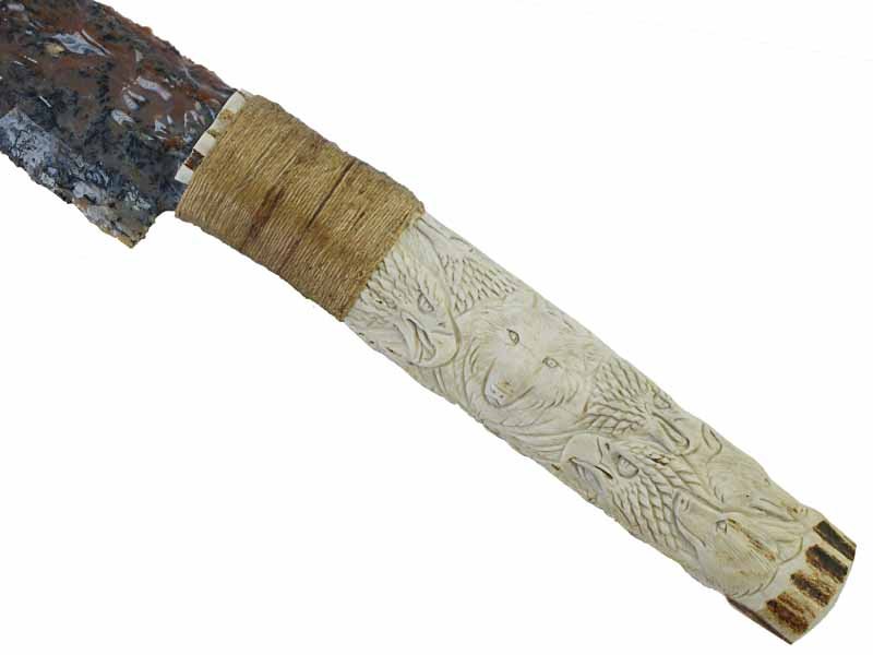 Faca para colecionador em Obsidiana. Empunhadura em Chifre de Cervo esculpido, 24 cm
