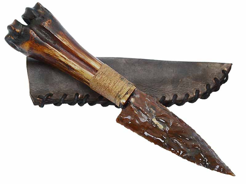 Faca para colecionador em Obsidiana com empunhadura em chifre de cervo, 25 cm