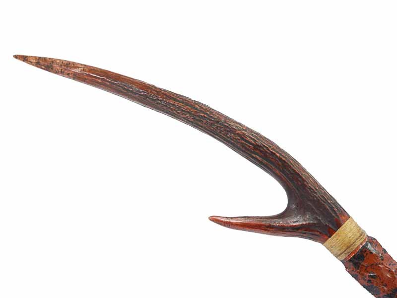 Faca para colecionador em Obsidiana. Empunhadura em Chifre de Cervo, 49 cm
