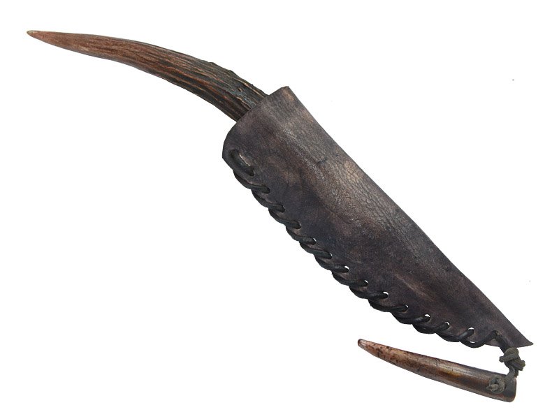 Faca para colecionador em Obsidiana verde. Empunhadura em chifre de cervo, 29 cm